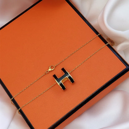 [Angela Jewellery]HM CLIC BLACK ENAMEL GOLD NECKLACE