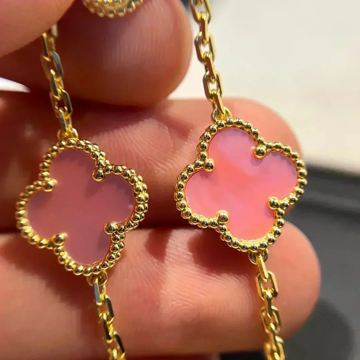[Angela Jewellery]CLOVER 5 PINK MOP BRACELET