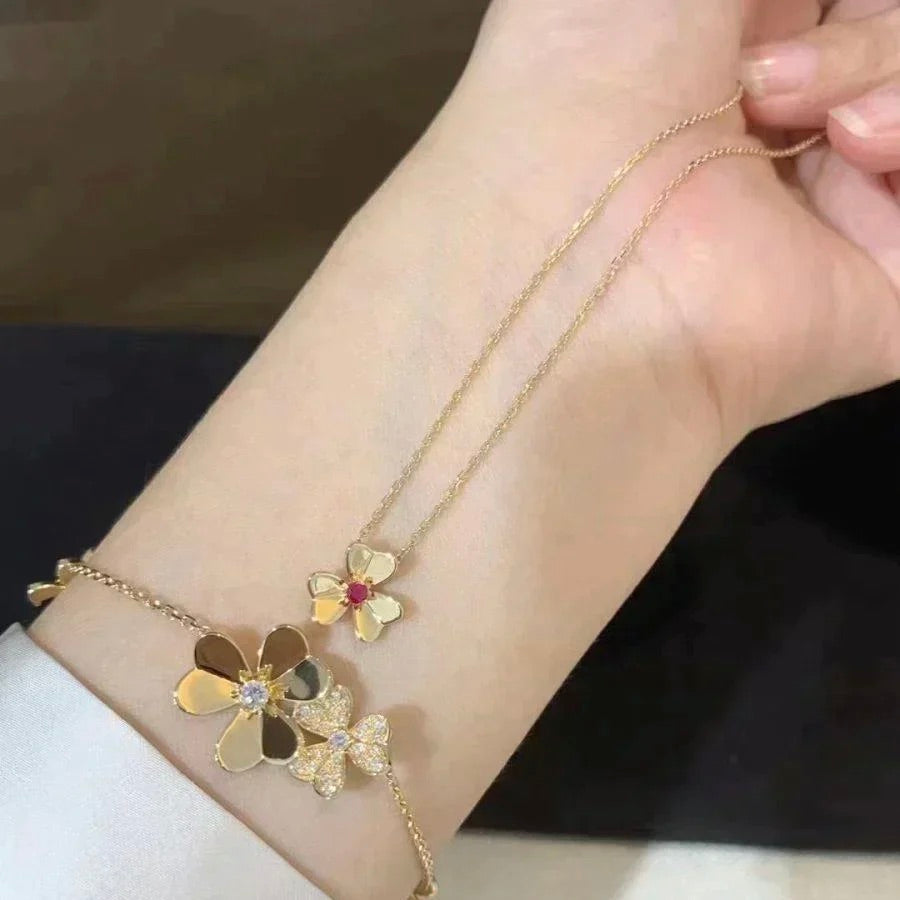 [Angela Jewellery]FRIVOLE GOLD FLOWER NECKLACE