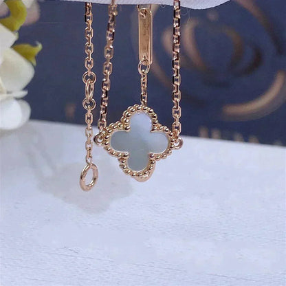 [Angela Jewellery]CLOVER WHITE MOP SINGLE FLOWER BRACELET