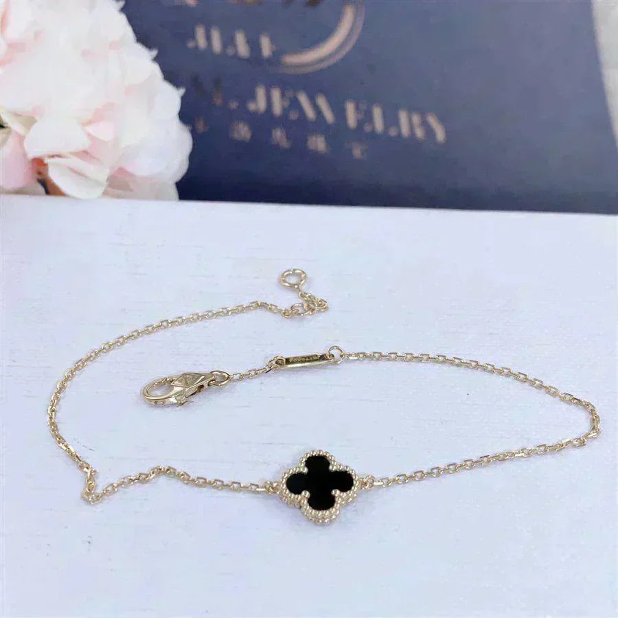 [Angela Jewellery]CLOVER ONYX SINGLE FLOWER BRACELET