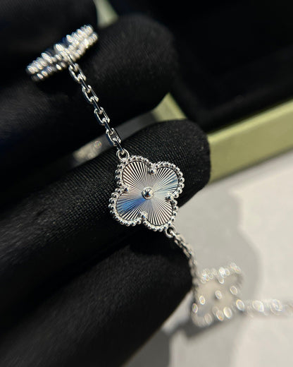 [Angela Jewellery]CLOVER SILVER 5 MOTIFS BRACELET